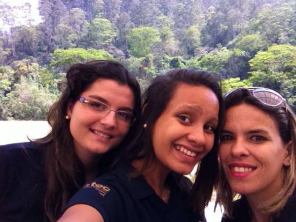 Alunos de Administração visitam a empresa Natura