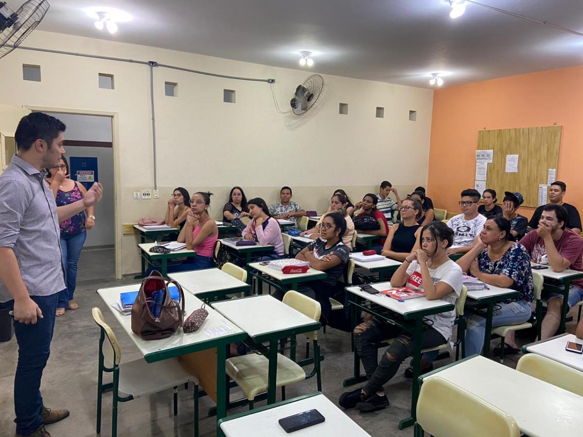 Mini palestra com profissional da area de Marketing