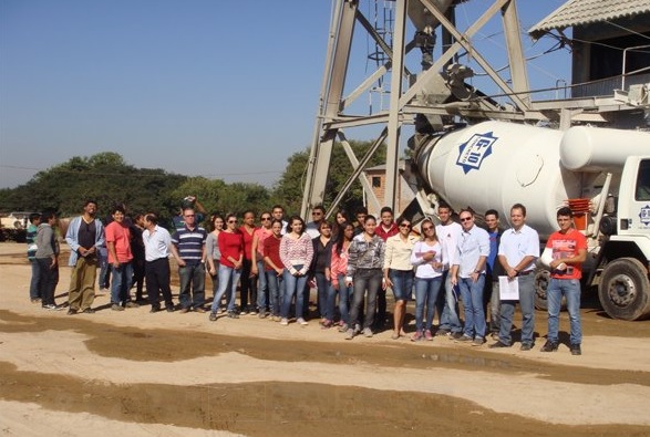 CURSO TÉCNICO EM DESENHO DE CONSTRUÇÃO CIVIL REALIZAM VISITA TÉCNICA NA EMPRESA G10