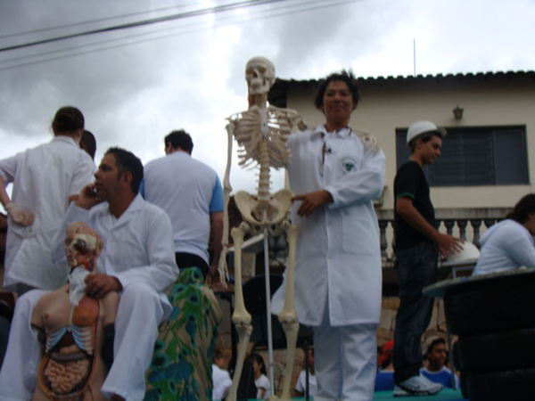 Desfile - Av Tamoios