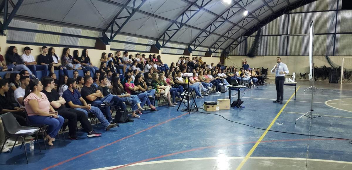 Recep��o de novos alunos Palestra  "crimes contra a honra e Liberdade sexual"