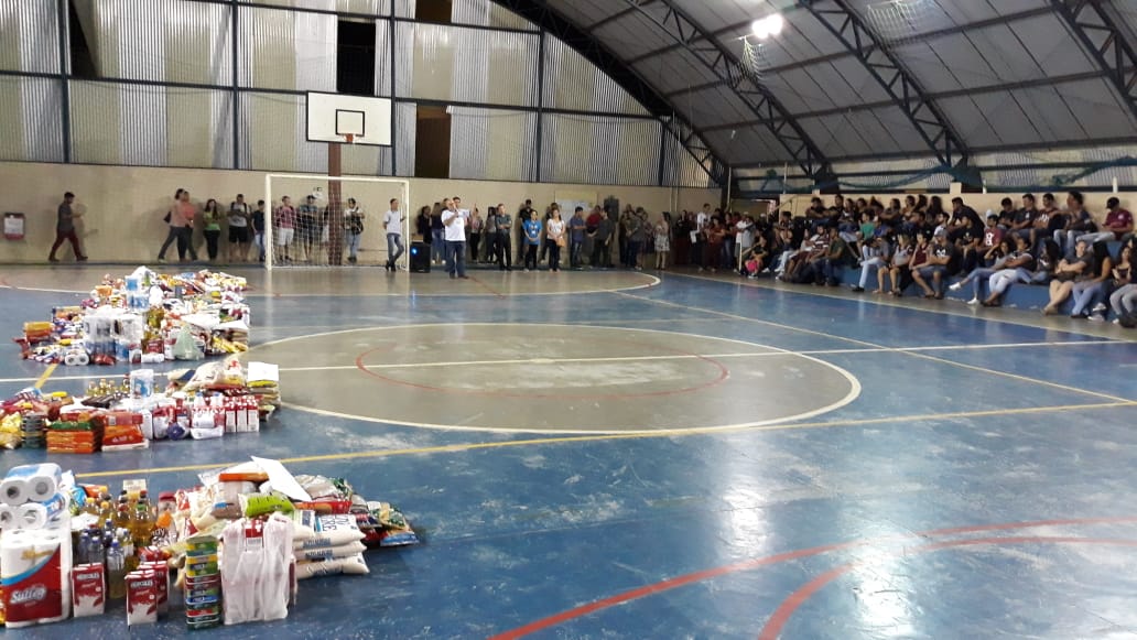 Doa��o da arrecada��o da gincana cultural beneficente