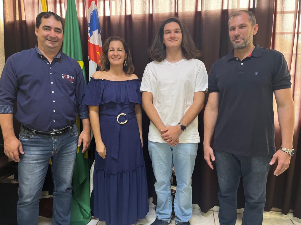 Estudante da Escola T�cnica Estadual Professor Massuyuki Kawano est� entre os selecionados pelo Centro Paula Souza para Interc�mbio Cultural em Londres