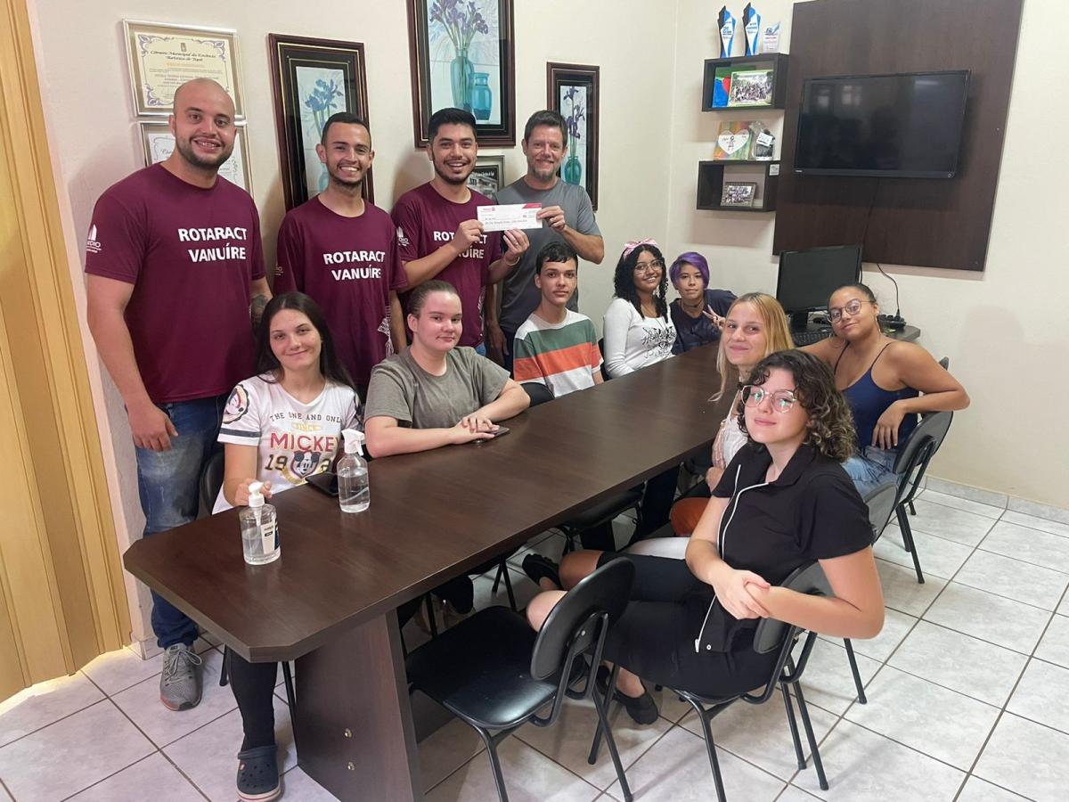 Produ��o de obra liter�ria derivada do evento: Comemora��o dos 100 anos da semana de arte moderna de S�o Paulo - Projeto do Itiner�rio de Linguagens